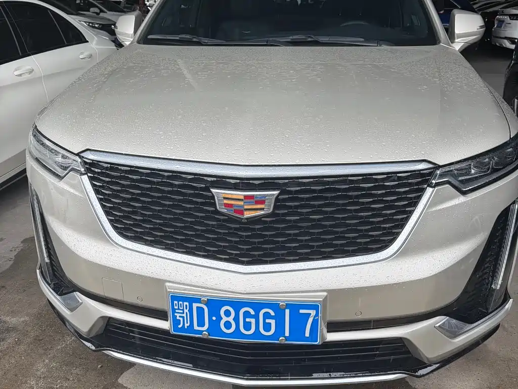 Cadillac XT6 2021 28T мест Luxury