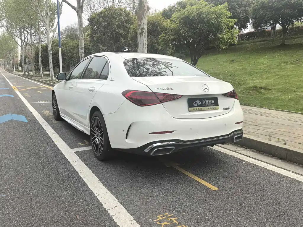 Mercedes-Benz C-Class - фото 12