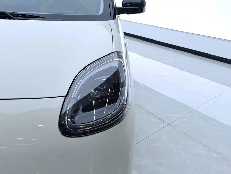 Wuling MINIEV — миниатюра 5