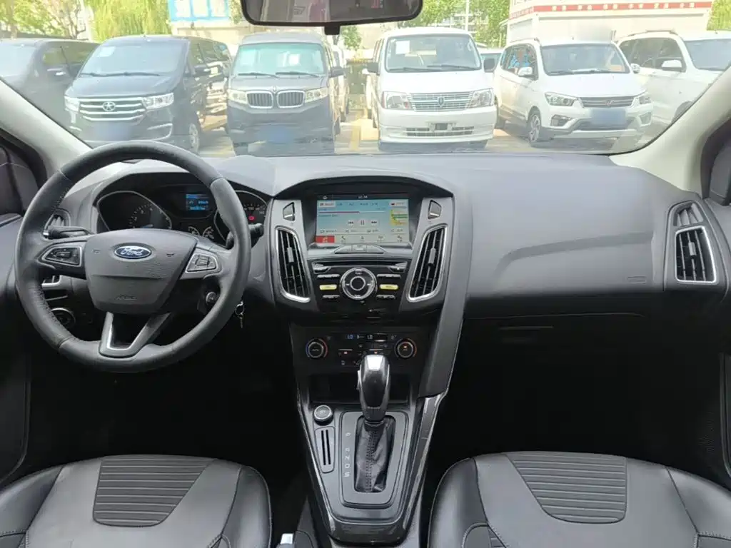 Ford Focus — миниатюра 10