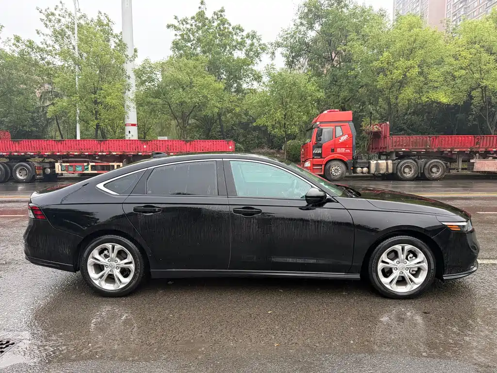 Honda Accord — миниатюра 4