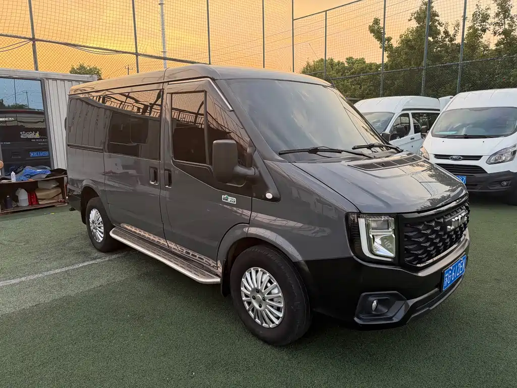 JMC JMC Fushun — миниатюра 3