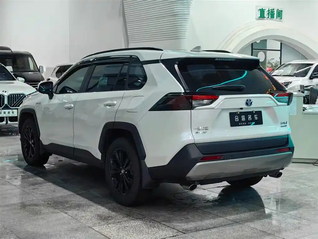 TOYOTA RAV4 RONGFANG