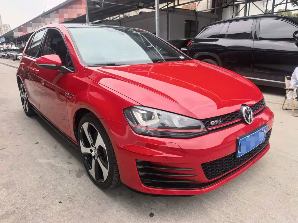Volkswagen Golf GTI