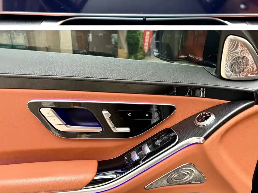 Mercedes-Benz S-Class — миниатюра 9