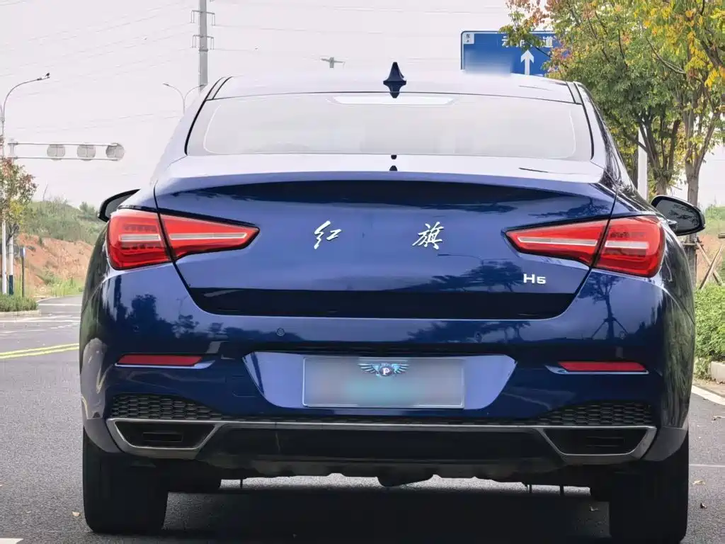 Hongqi Hongqi H5 — миниатюра 10