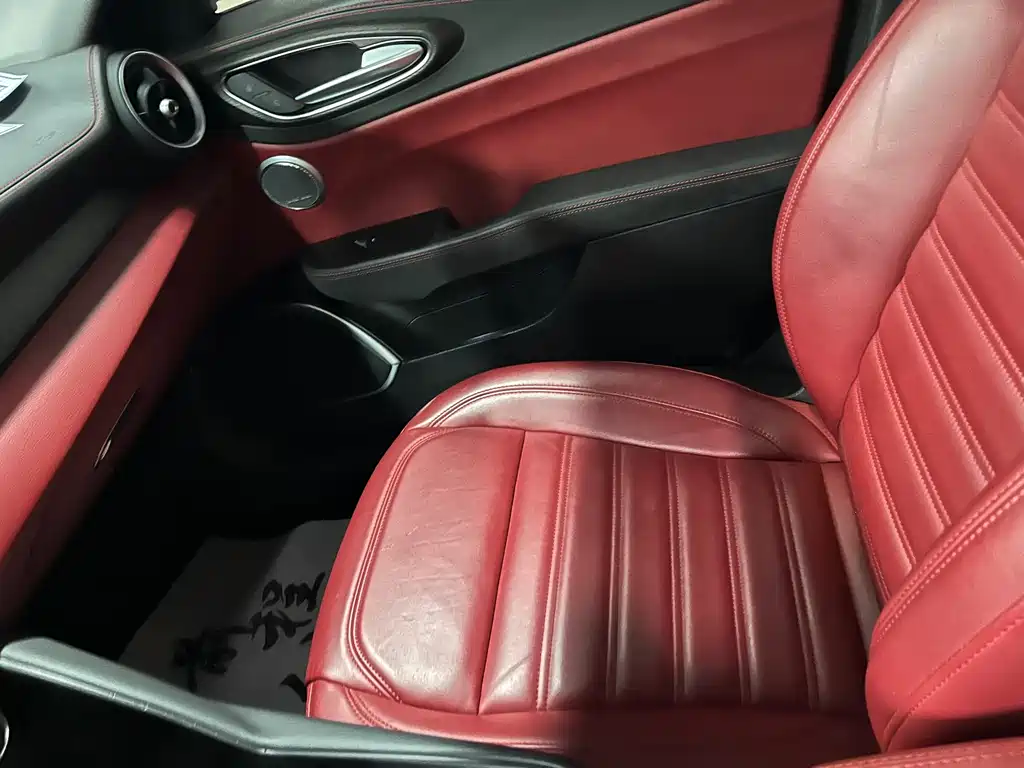 Alfa Romeo Giulia — миниатюра 7