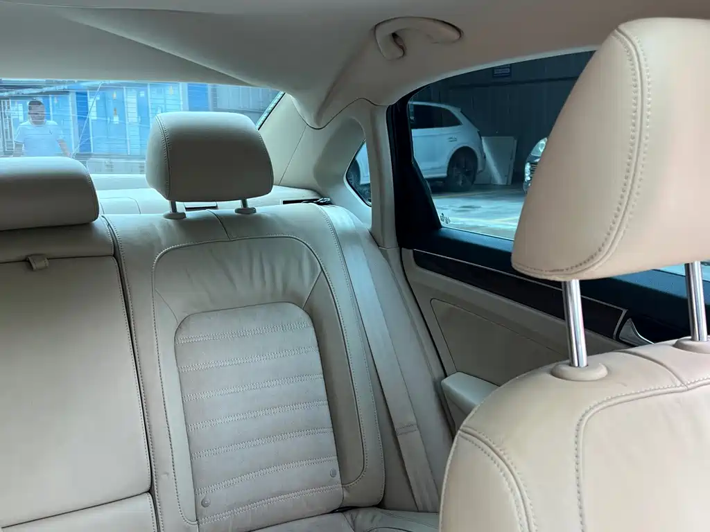 Volkswagen Passat — миниатюра 10