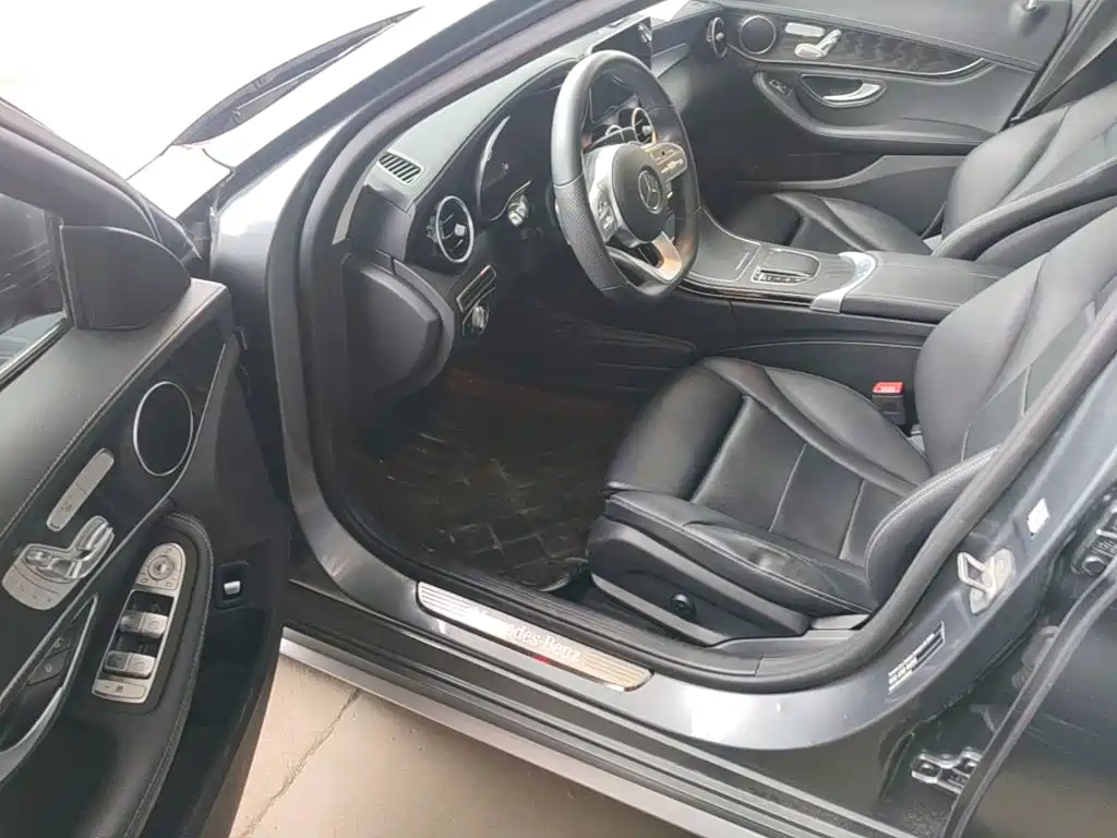 Mercedes-Benz C-Class — миниатюра 16