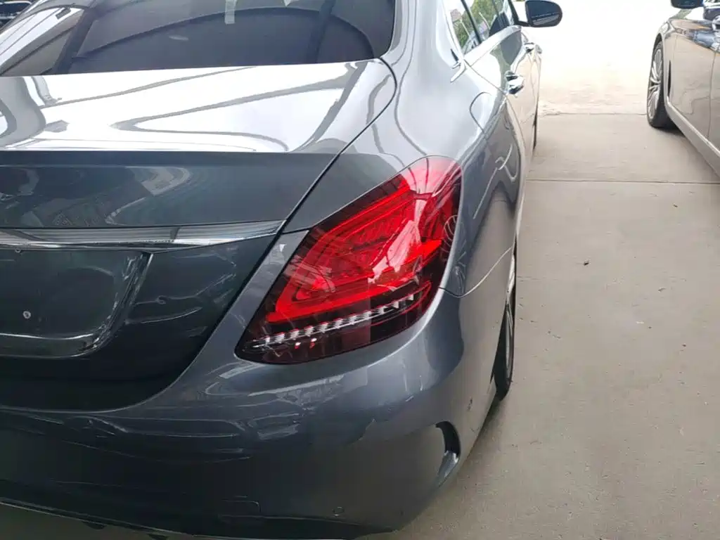 Mercedes-Benz C-Class — миниатюра 8