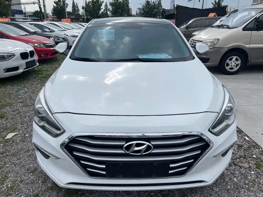 Hyundai Mistra 2017 1.8L AT GLS V