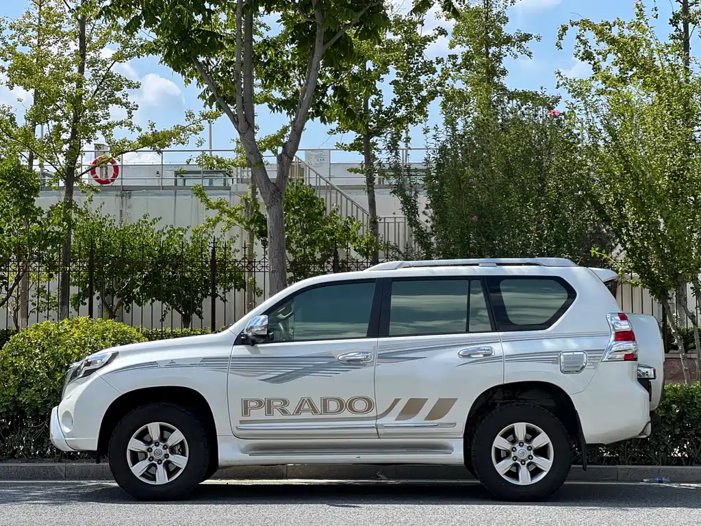 Toyota Prado (Import) — миниатюра 8