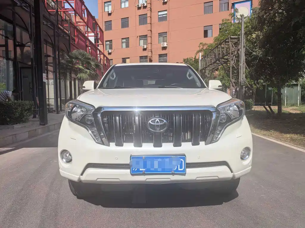 Toyota Prado — миниатюра 2