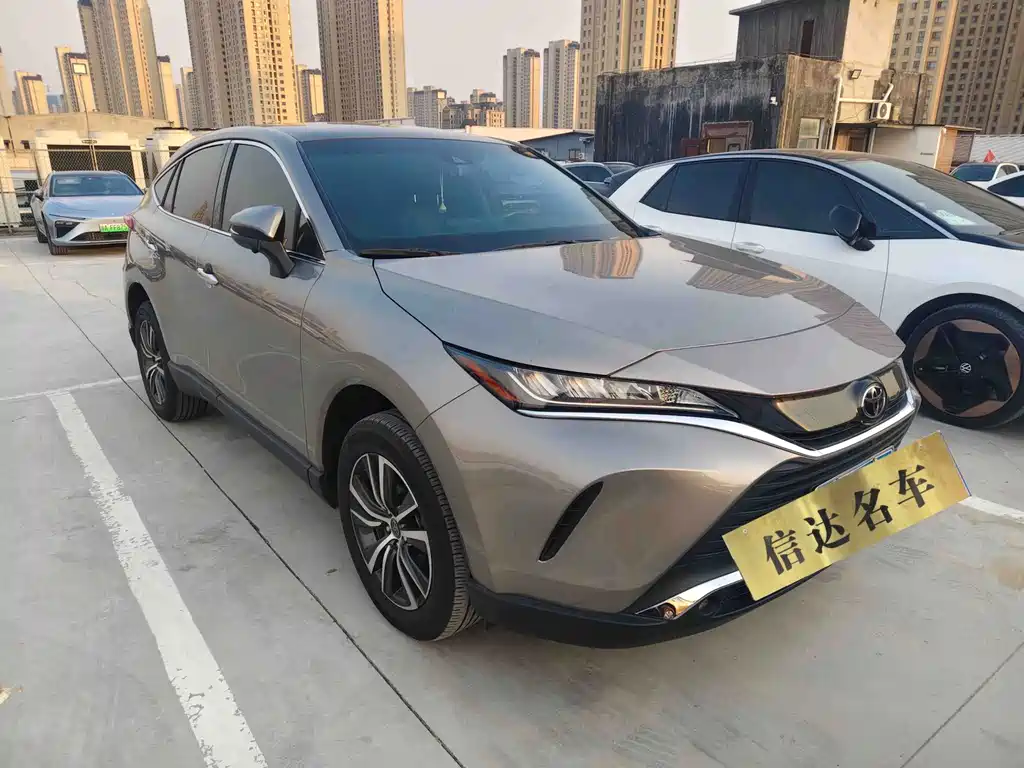 Toyota Harrier — миниатюра 2