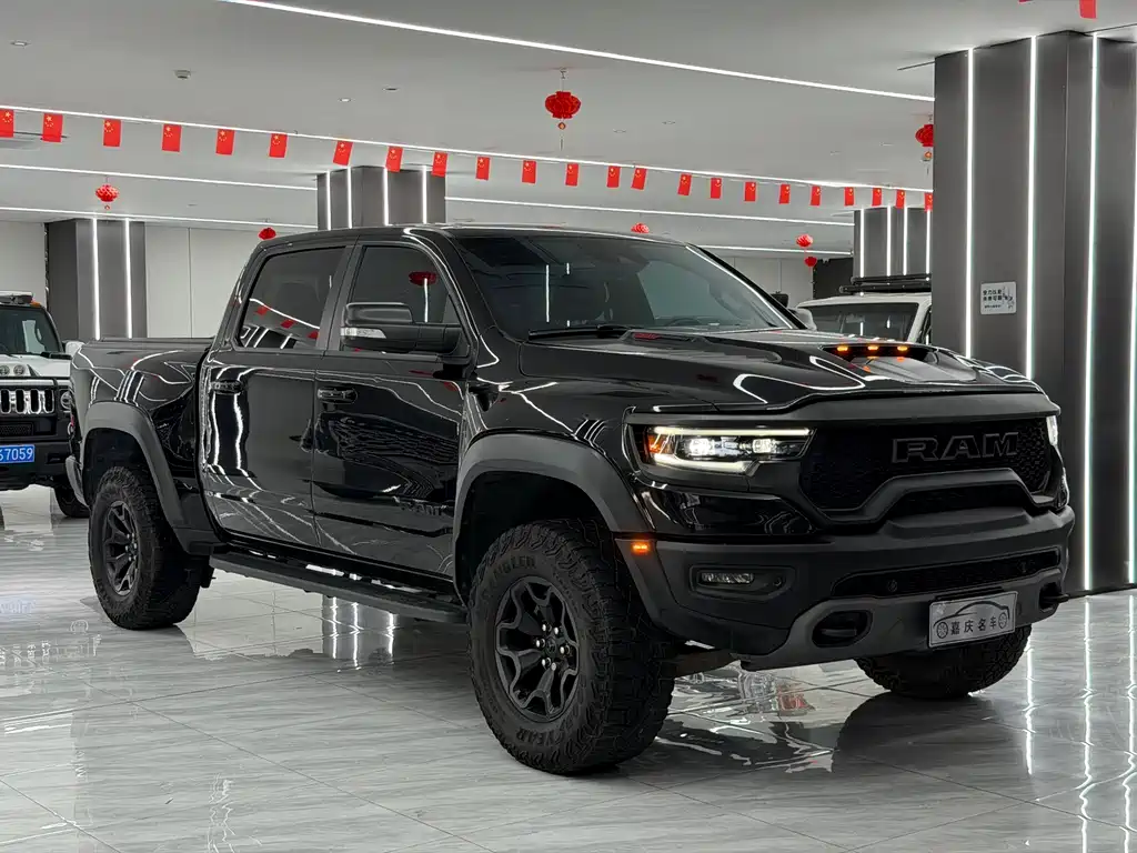 Ram Trucks 2023 6.2T AT