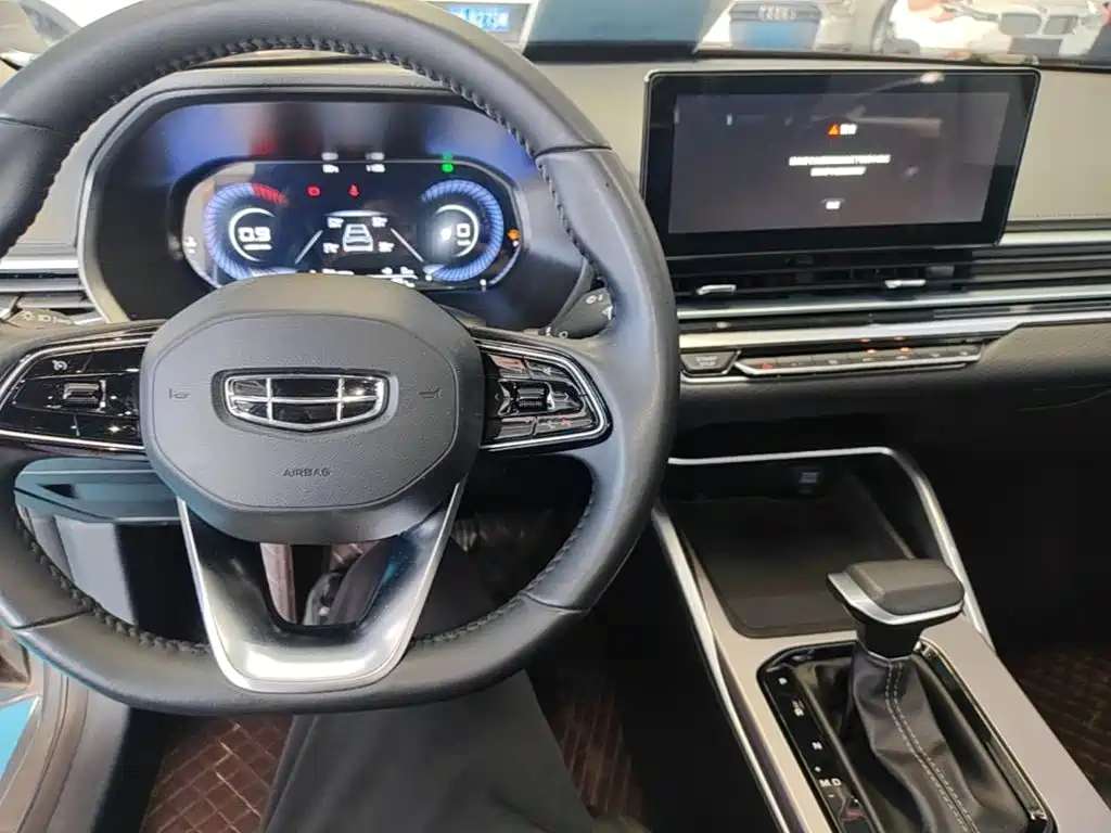 Geely Emgrand — миниатюра 10