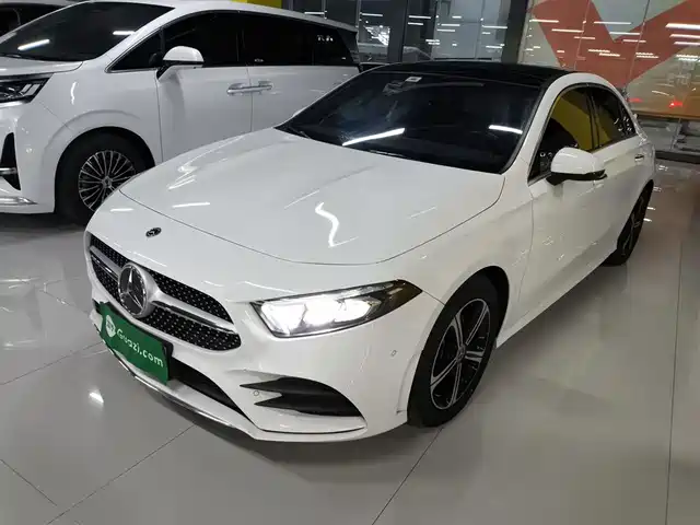 MERCEDES-BENZ A CLASS 2022