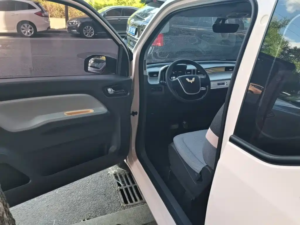 Wuling MINIEV — миниатюра 16