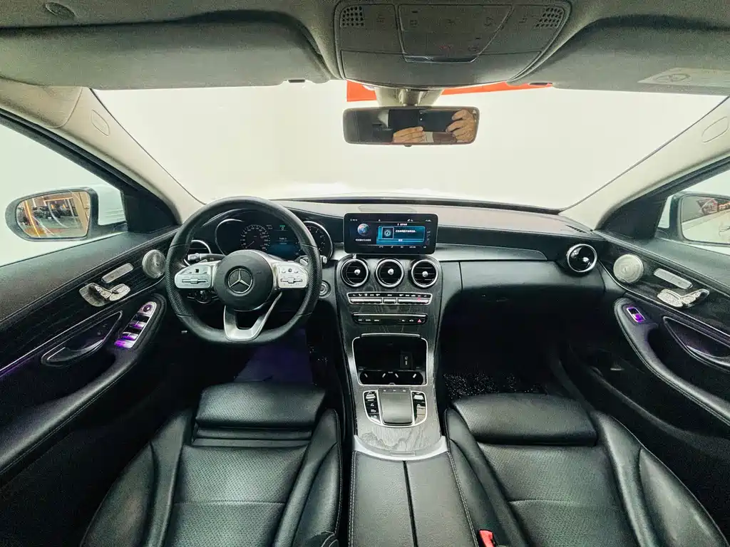 Mercedes-Benz C-Class — миниатюра 8