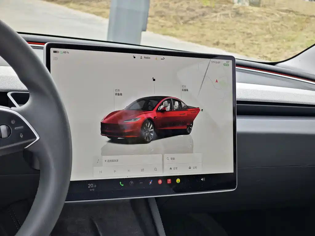 Tesla Model 3 — миниатюра 5