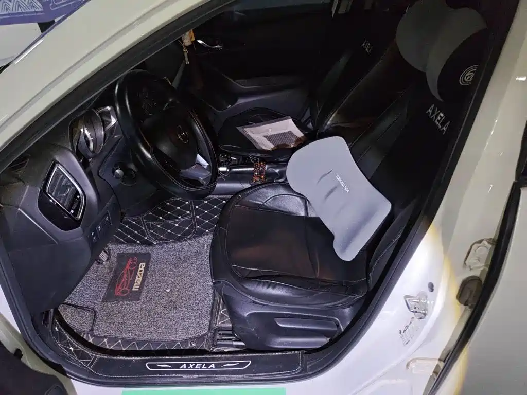 Mazda 3 Axela — миниатюра 11