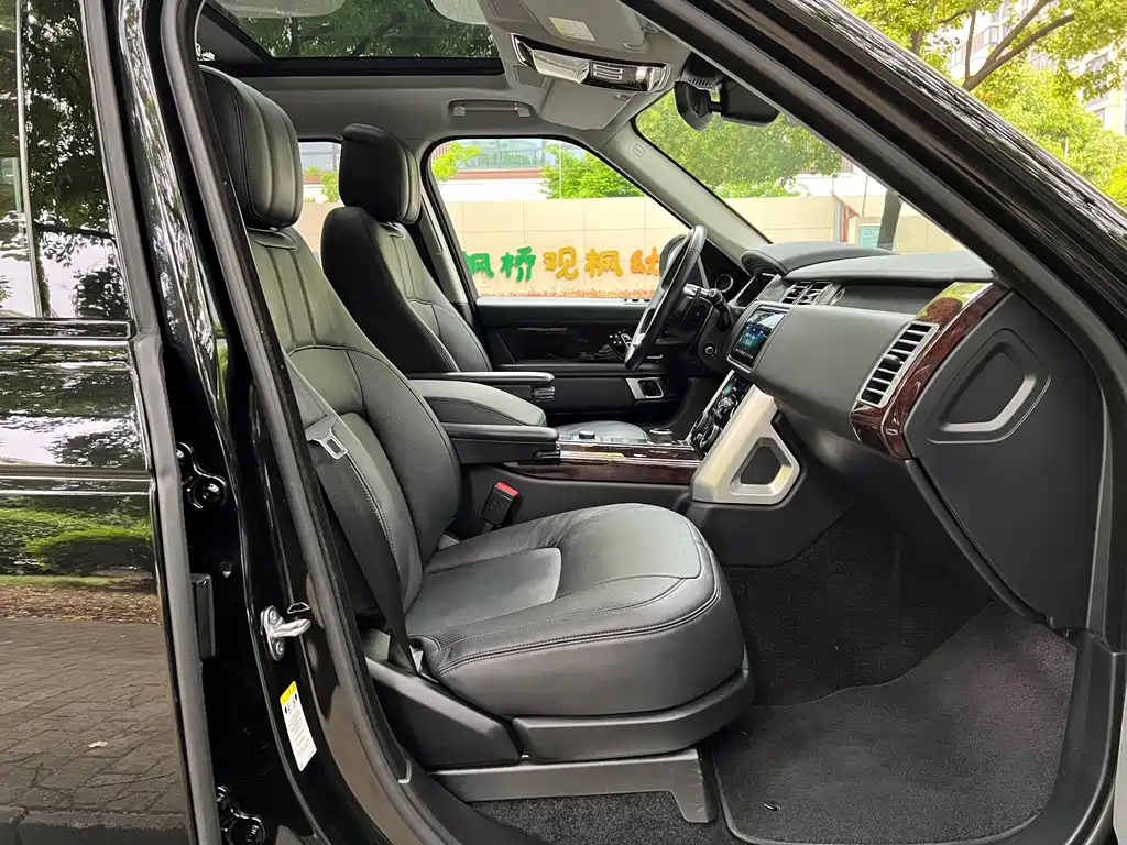 Land Rover Range Rover — миниатюра 11