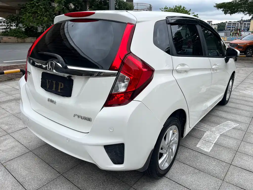Honda Fit — миниатюра 4