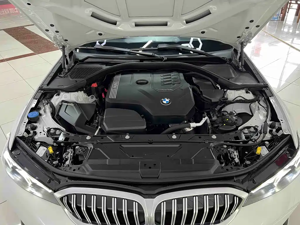 BMW 3 Series — миниатюра 22