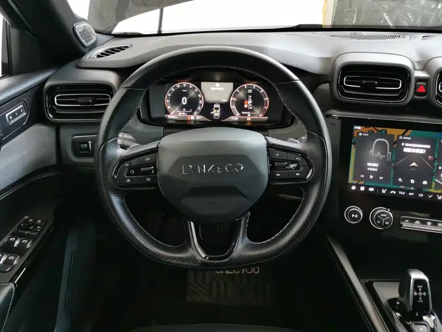 Lynk & Co 03 — миниатюра 15