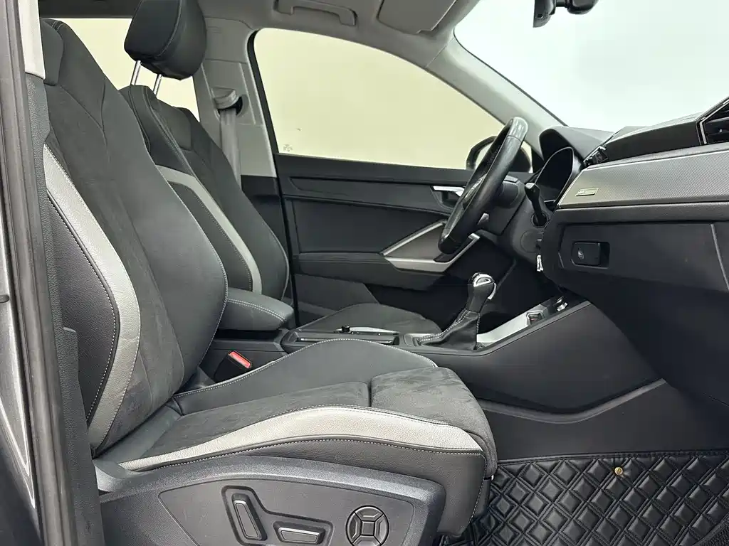 Audi Q3 2022 35 TFSI