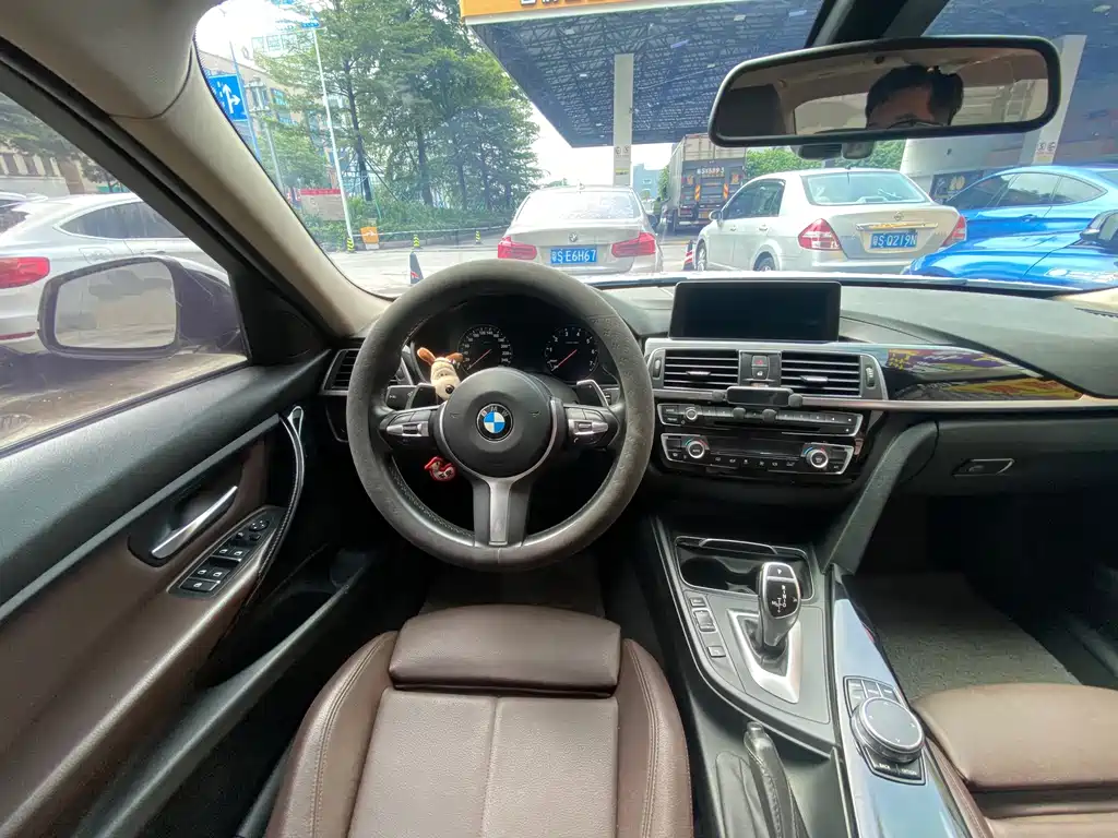 BMW 3 Series — миниатюра 12