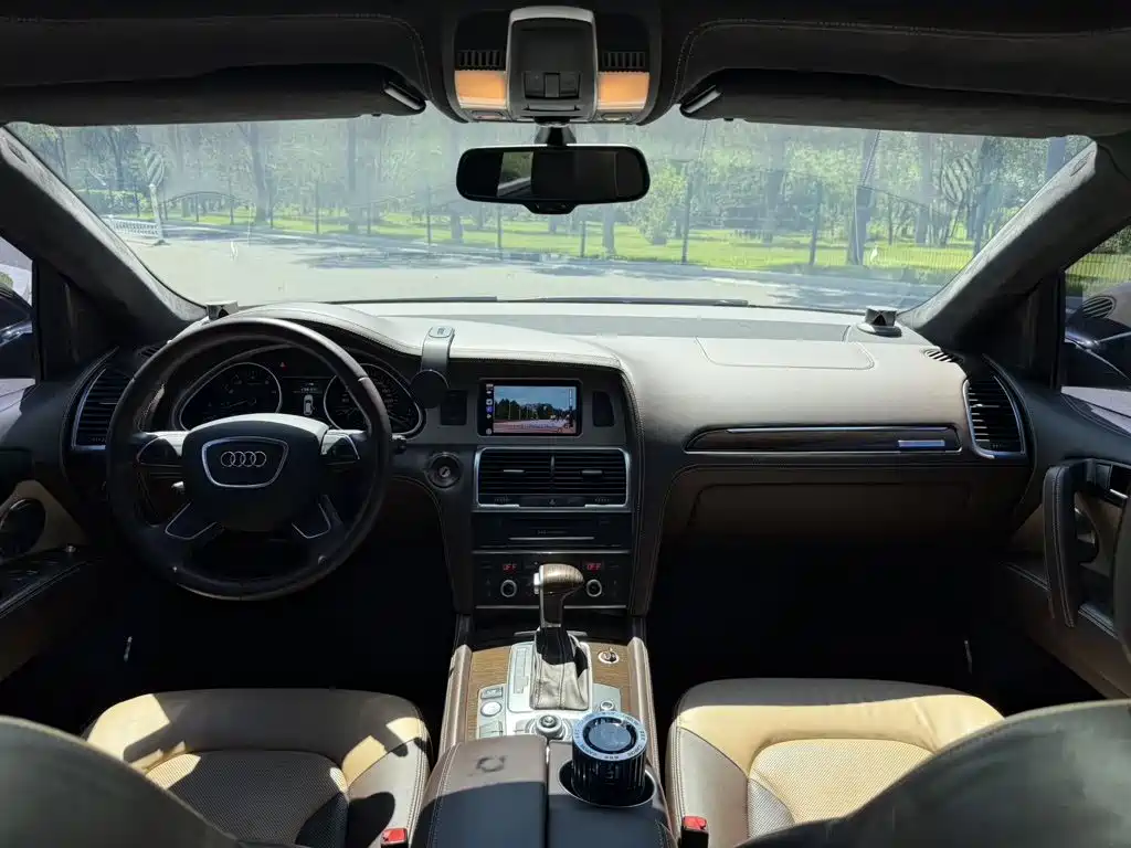 Audi Q7 — миниатюра 20