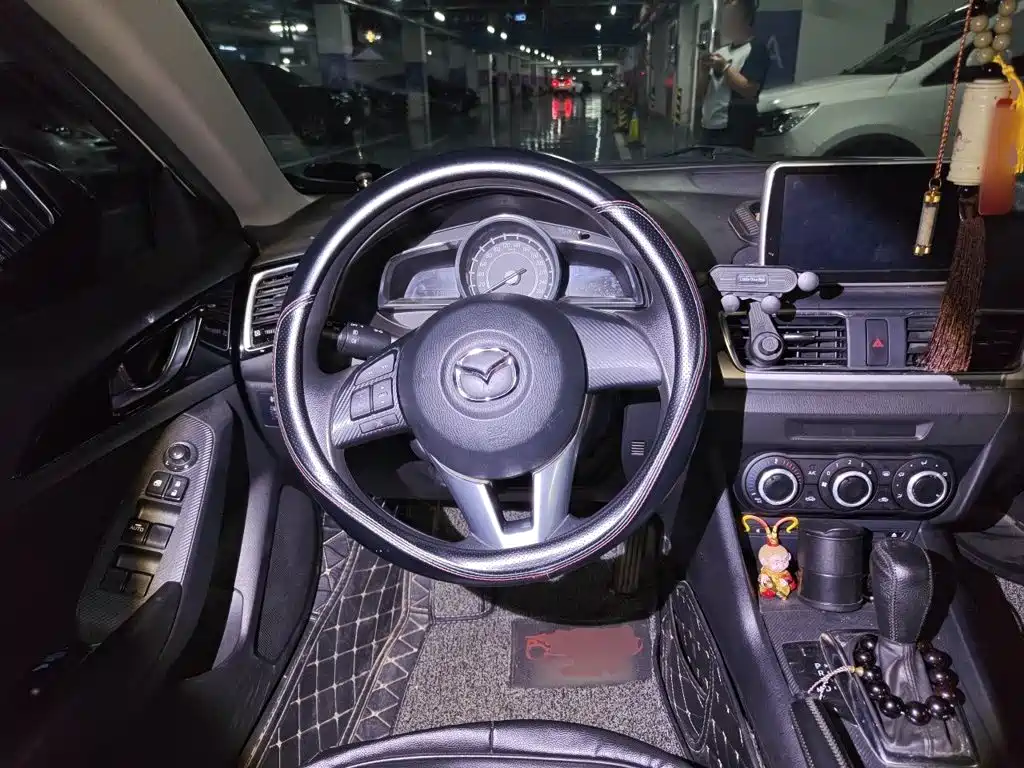Mazda 3 Axela — миниатюра 6