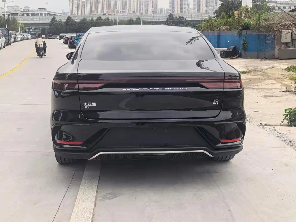 BYD Han — миниатюра 8
