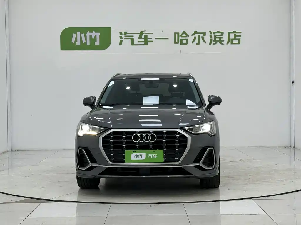 Audi Q3 2022 35 TFSI