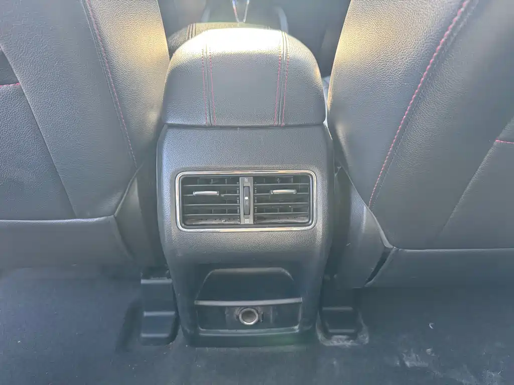 Changan CS75 2014 1.8T AT Luxury IV