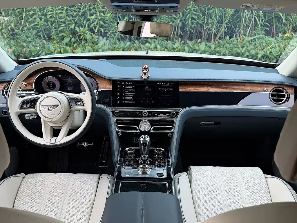 Bentley Flying Spur 2024 4.0T V8 Mulliner