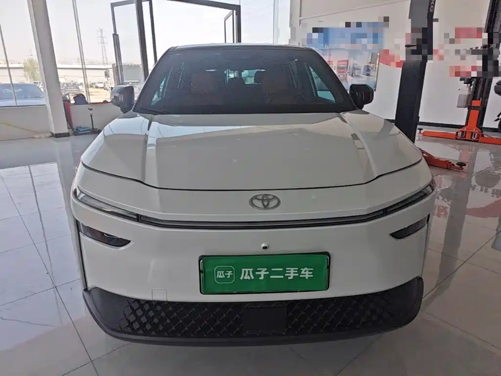 Toyota bZ3X — миниатюра 3