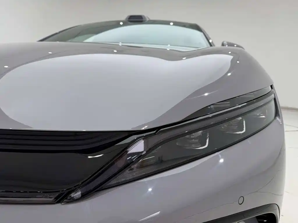 BYD Han — миниатюра 2
