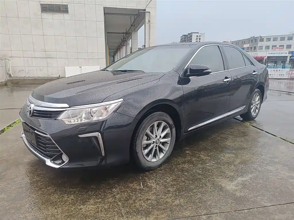 Toyota Camry 2017