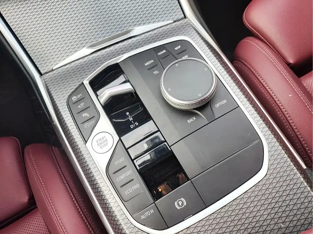 BMW 3 Series — миниатюра 10