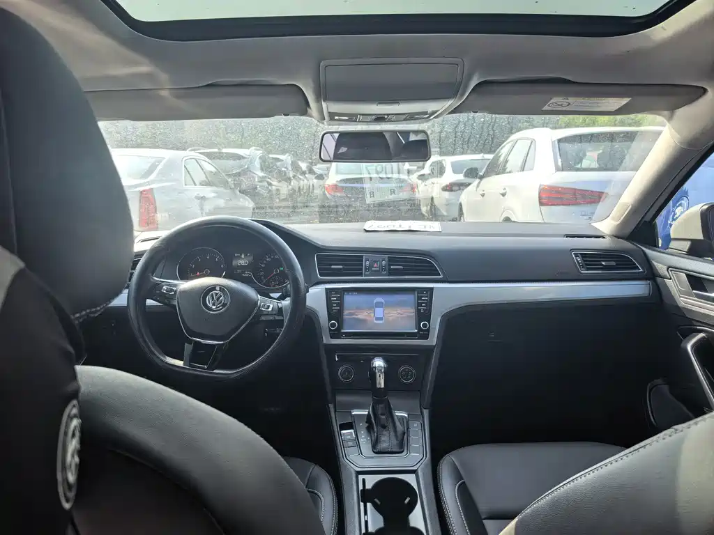 Volkswagen Lamando — миниатюра 6