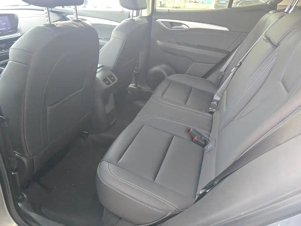 Buick Envision S — миниатюра 8