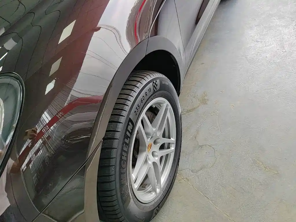 Porsche Macan — миниатюра 23