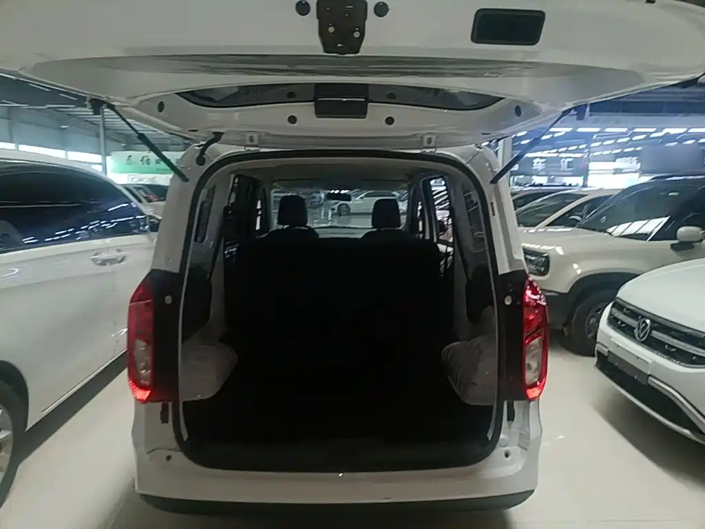 Wuling Hongguang EV — миниатюра 19