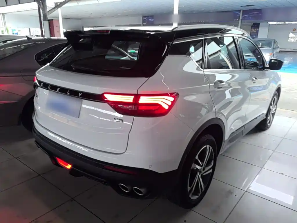 Geely Binyue — миниатюра 7