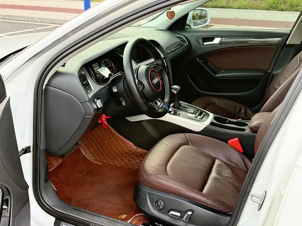 Audi A4L 2015 35 TFSI AT