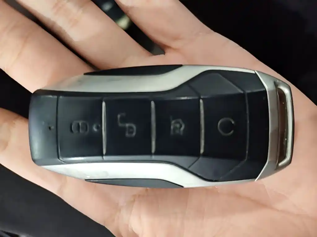 BYD Han — миниатюра 9