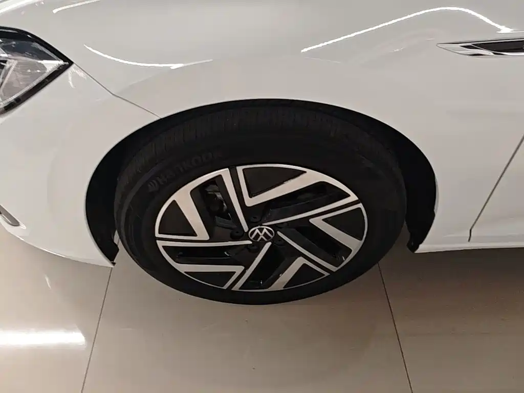 Volkswagen Sagitar — миниатюра 23