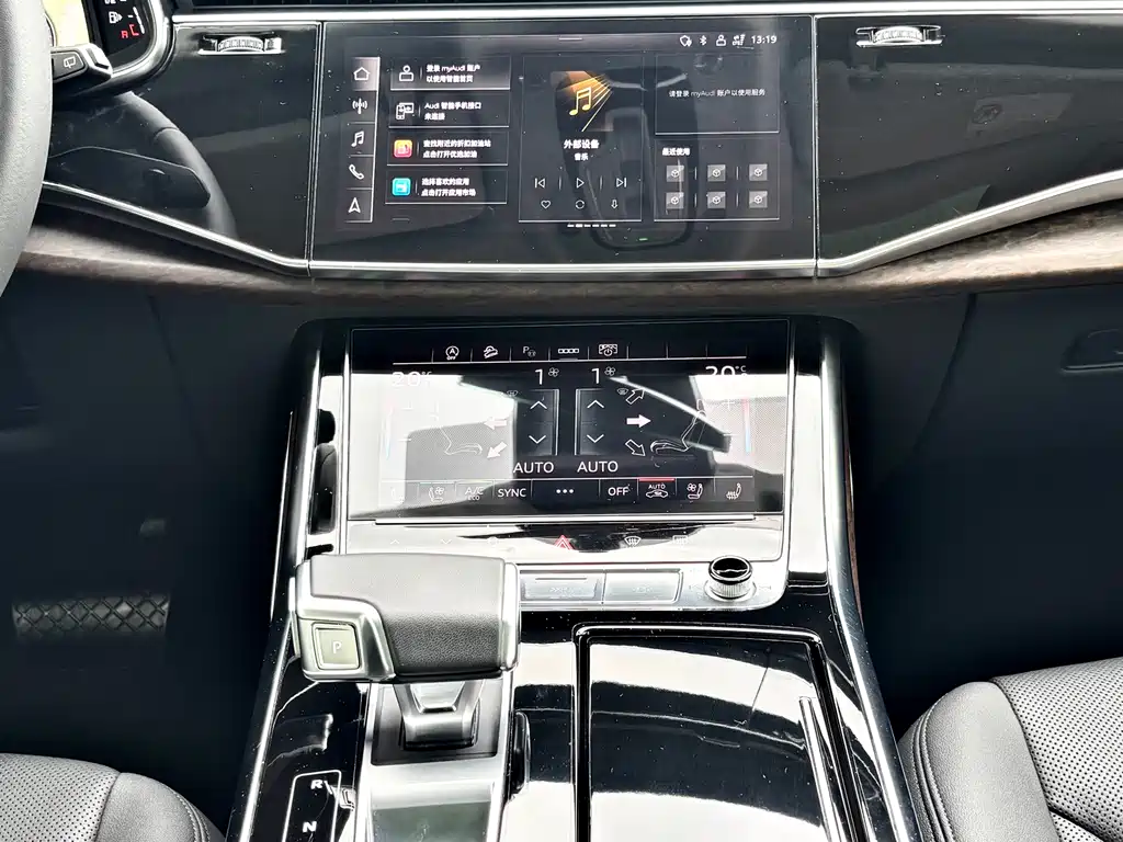 Audi Q7 2022 — фото 19